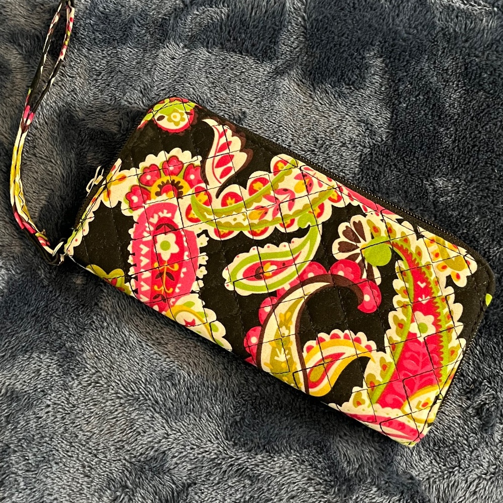 Floral Paisley Quilted Zip Around Wallet Wristlet – Like New